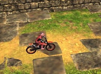 Motocicleta in Templu